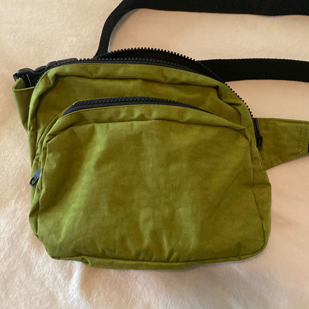 Avocado BAGGU Fanny Pack NWOT